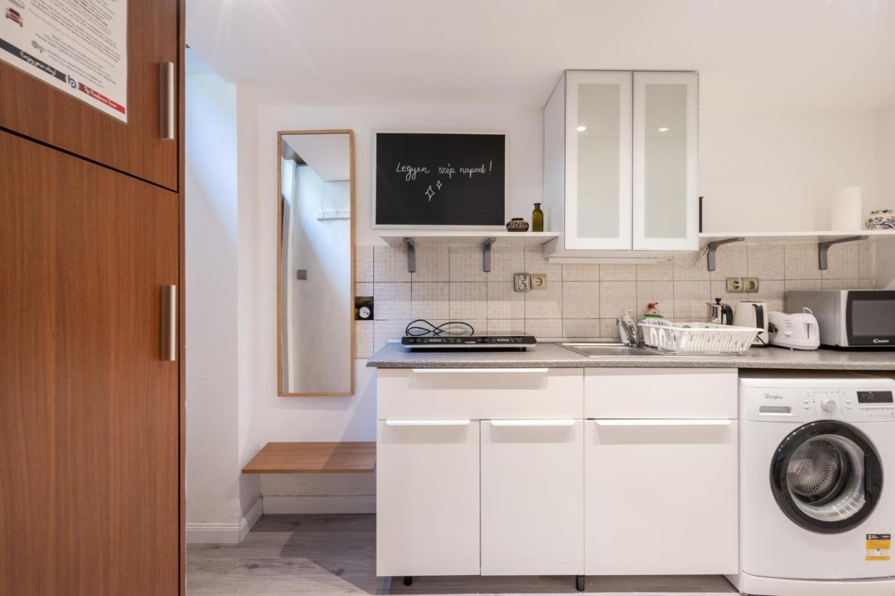 Innova Vision Apartment Budapest Eksteriør billede